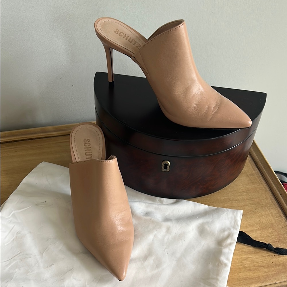 SCHUTZ Tan Leather Stiletto Heels